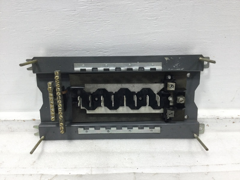 ITE 150 Amp 16 Space 120/240V MLO Load Center Guts Only 8" x 16"