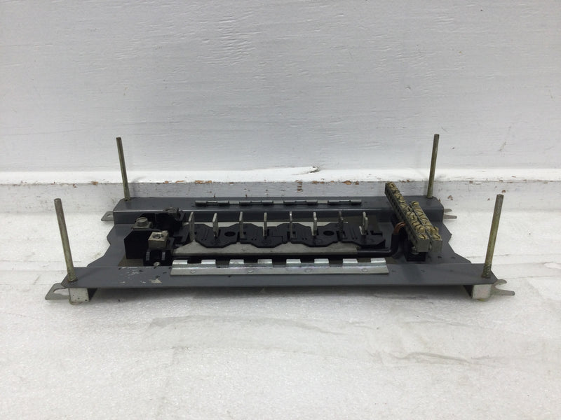 ITE 150 Amp 16 Space 120/240V MLO Load Center Guts Only 8" x 16"