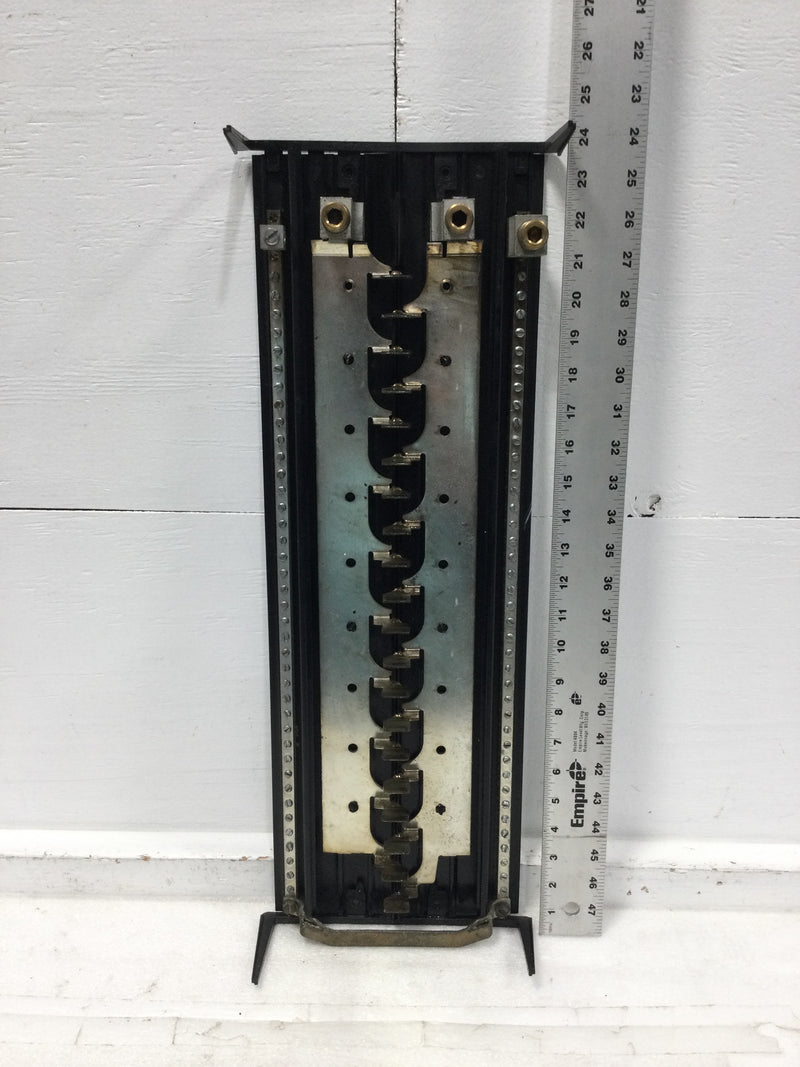 Siemens G4040ML1200 200 Amp 40 Space 120/240V Load Center Guts Only 9" x 24"