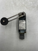 Siemens Limit Switch Assembly 3SE03-SA with DR1 Momentary Head