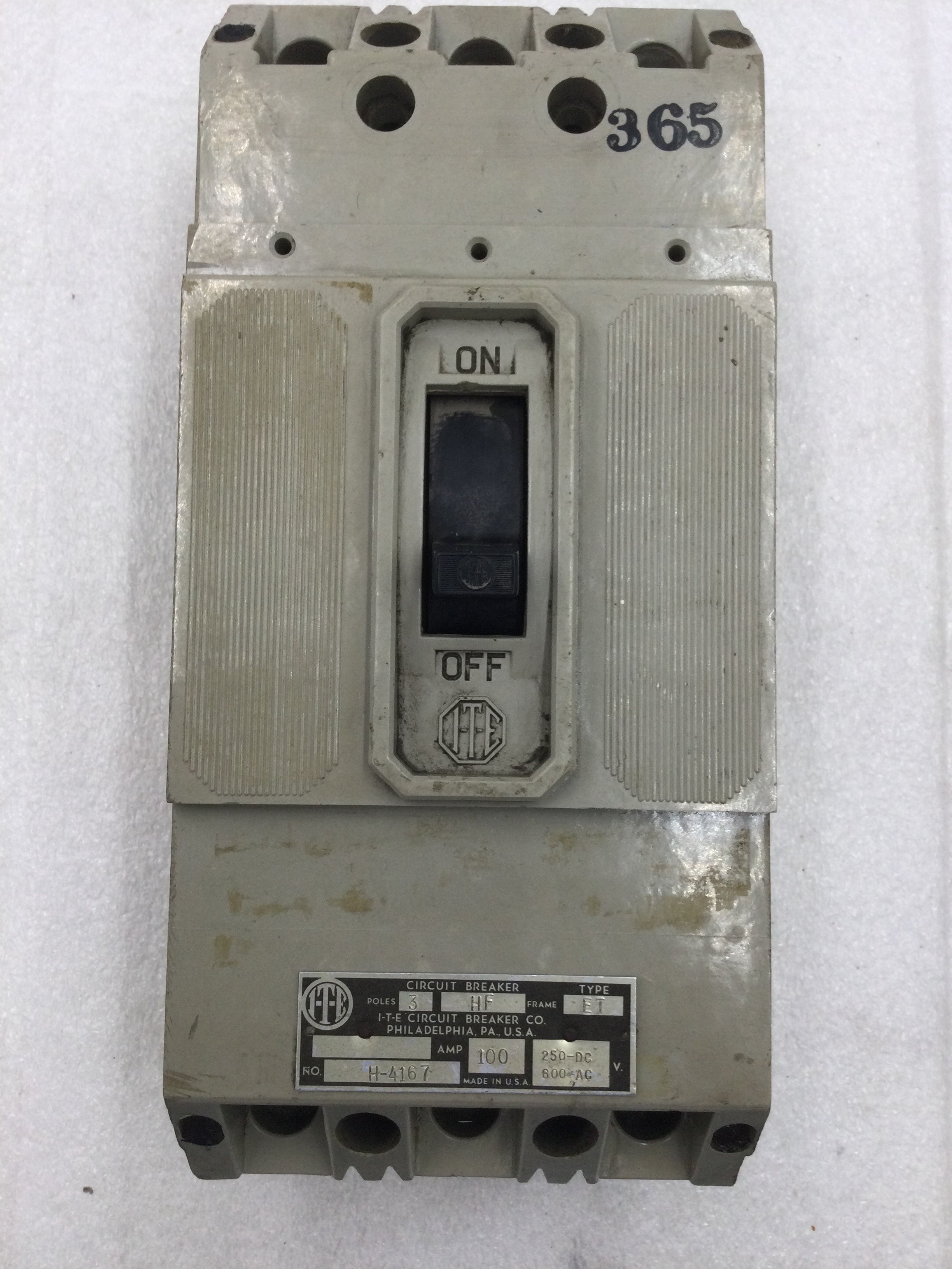 ITE ETH-4167 100 Amp Type ET Frame HF 3 Pole 600 VAC Circuit Breaker