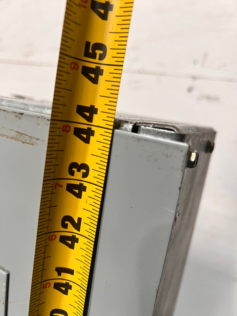 Siemens S1C42ML250ATS 3 Phase 4 Wire 250A 42 Circuit 240/208Y/120V Type 1 Panel Board Flush Cover