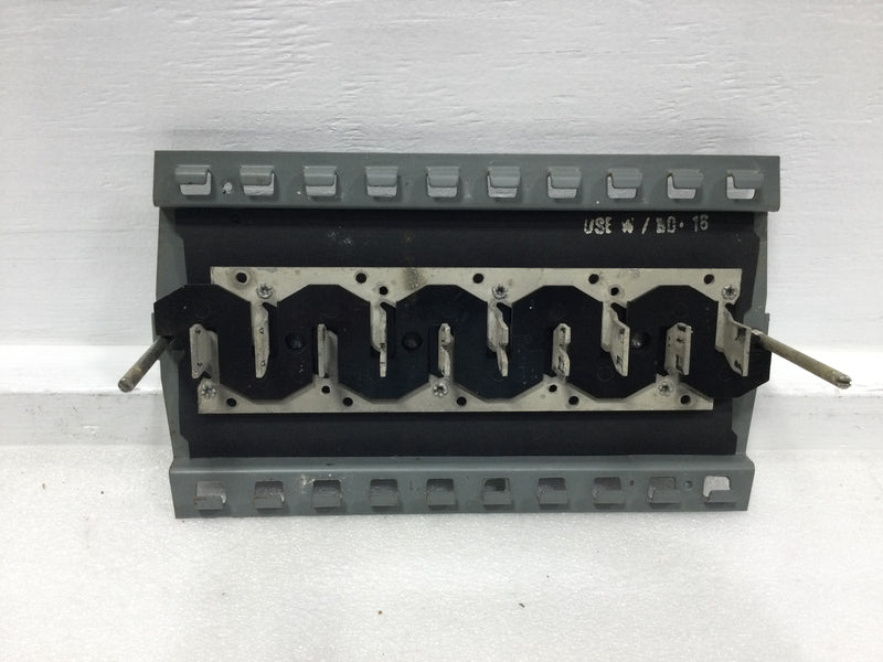 Siemens/ITE 10 Space/28 Circuit 120/240 VAC Guts Only No Lugs Load Center 6.5" x 11.5"