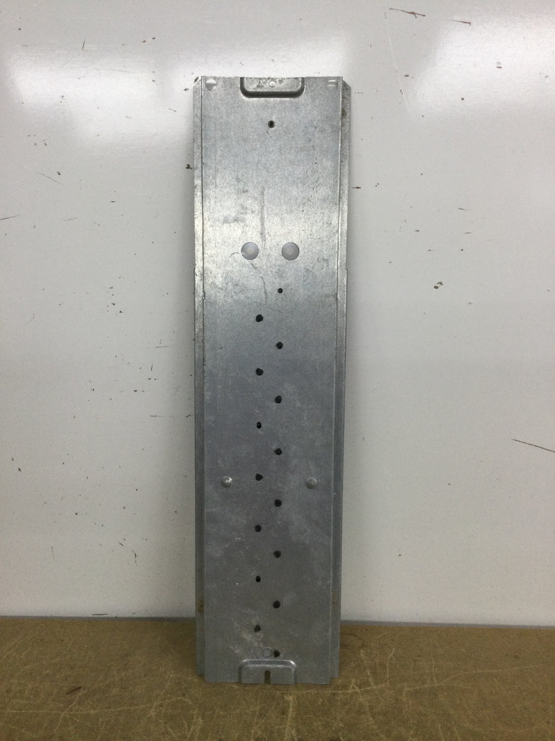 Eaton CLB203040R 200 Amp 120/240V 15/30 Space Panel Guts Only 22.5" x 6"