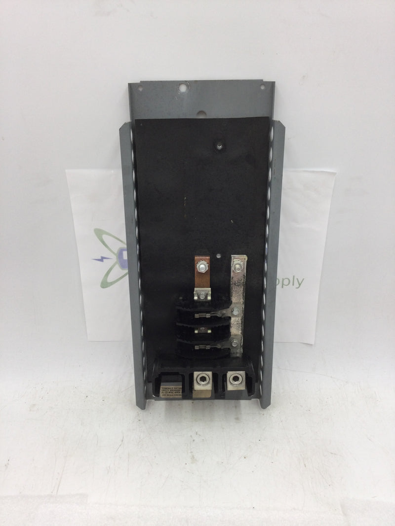 Cutler-Hammer CH8DM200LR 4 Space/8 Circuit 200 Amp 120/240 VAC Main Load Center Guts Only 6" X 14"