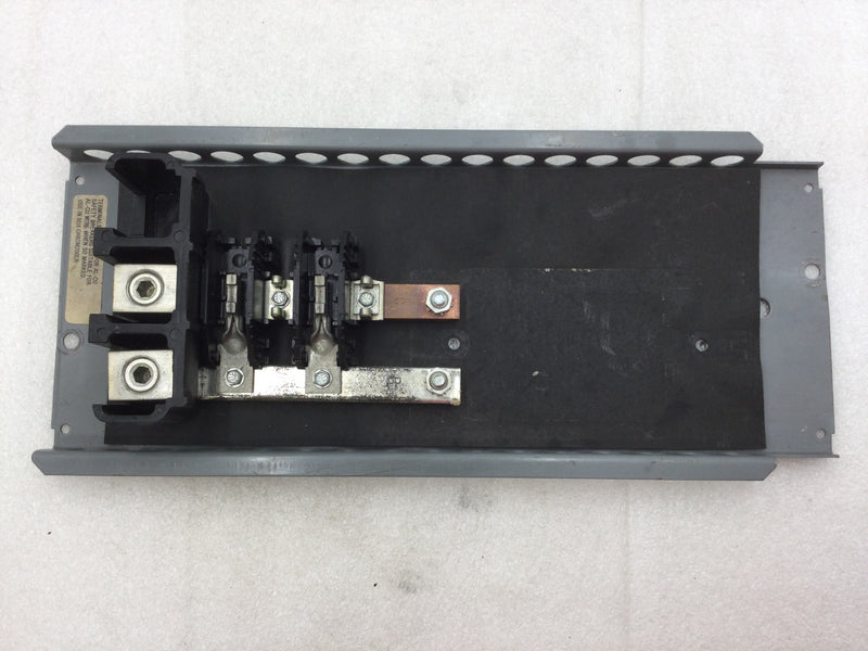 Cutler-Hammer CH8DM200LR 4 Space/8 Circuit 200 Amp 120/240 VAC Main Load Center Guts Only 6" X 14"