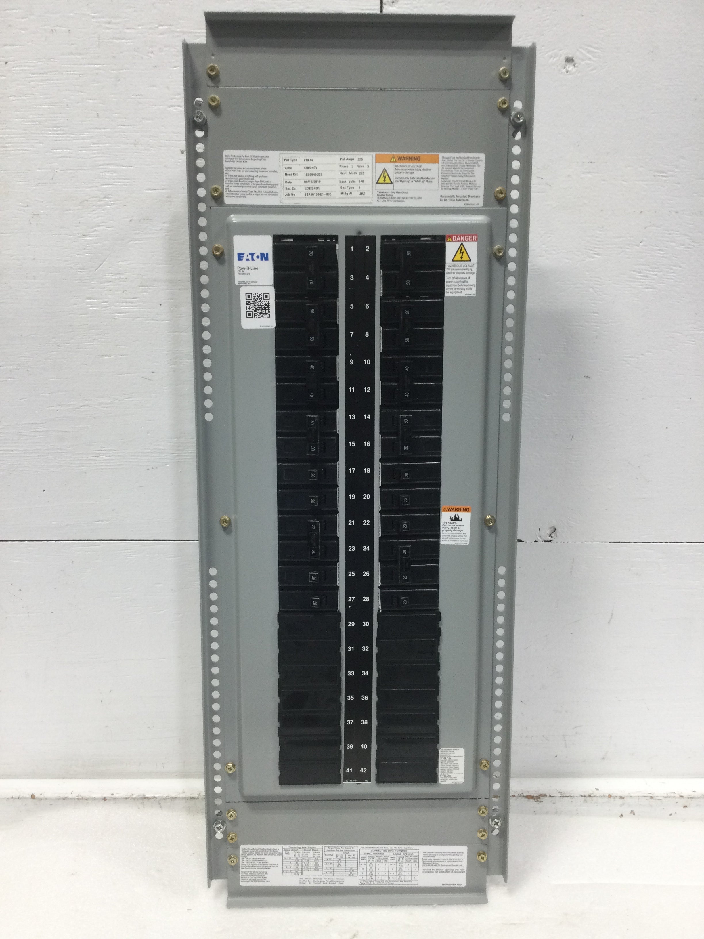 Eaton PRL1a 225 Amp 42 Space 1 Phase Pow-R-Line Panelboard w/Breakers