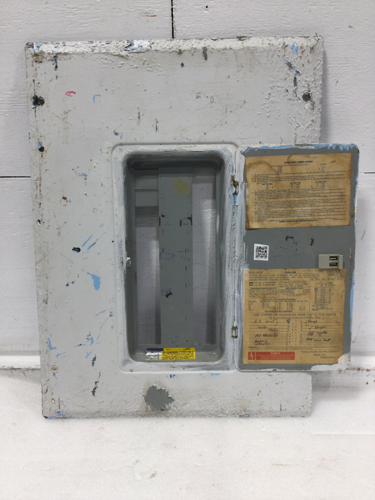 FPE X125-1624C 125 Amp 20 Space 120/240V Panel Door 20 5/8