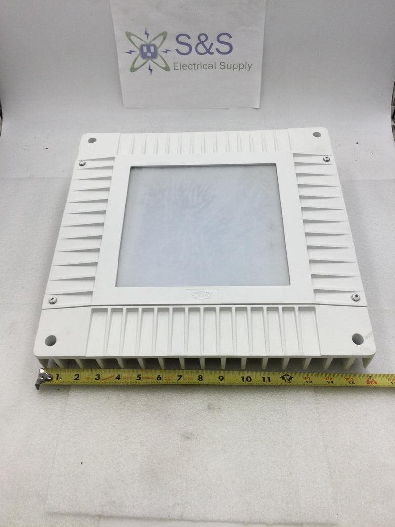 Hubbell  Hubbell CLED-LW-7-UNV-S-5-WH low-profile LED canopy light for outdoor use.