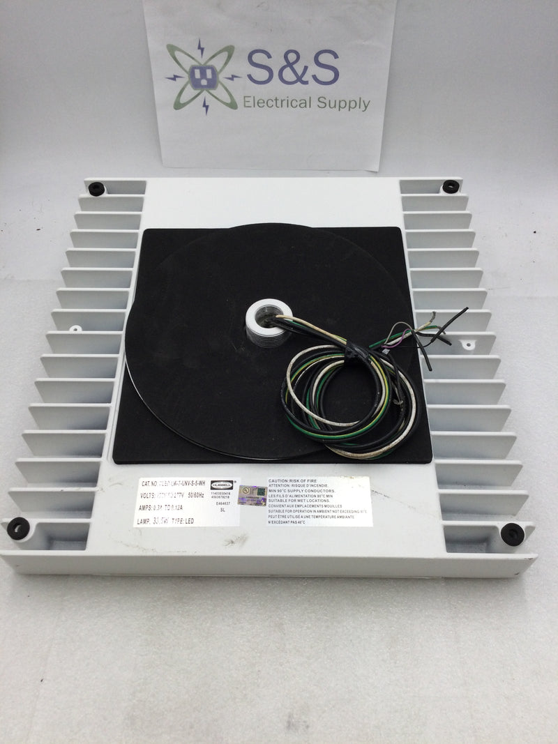 Hubbell  Hubbell CLED-LW-7-UNV-S-5-WH low-profile LED canopy light for outdoor use.