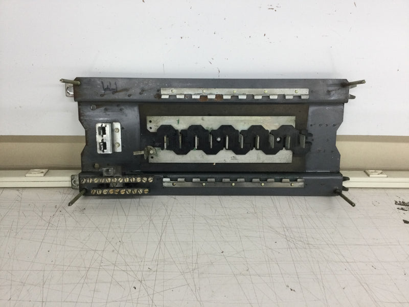 ITE EQ20MBAA 150A 10 Space/20 Circuit 120/240V Load Center Guts Only 8" X 18"