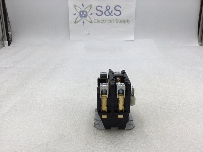 Packard C130B 30 Amp 2 Pole 240-600 VAC Contactor with 120 VAC Coil