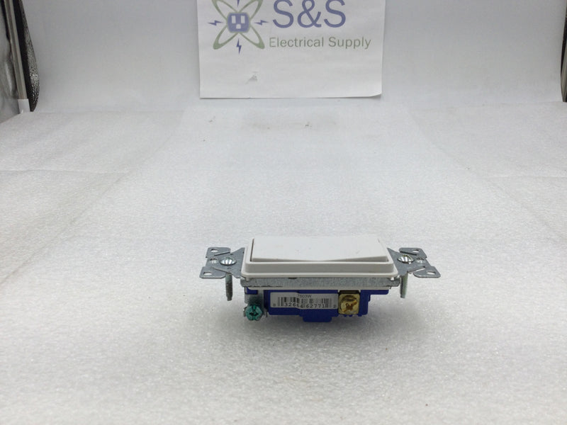 Eaton 7503W 15 Amp 120/277 VAC White 3 Way Decora/Rocker Style Wall Switch (Box of 10)