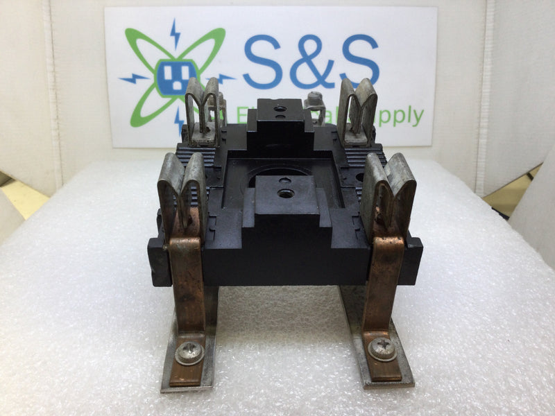 Crouse Hinds 125 Amp 120/240V 1 Phase Meter Socket w/o Lugs-Varied Base Plate