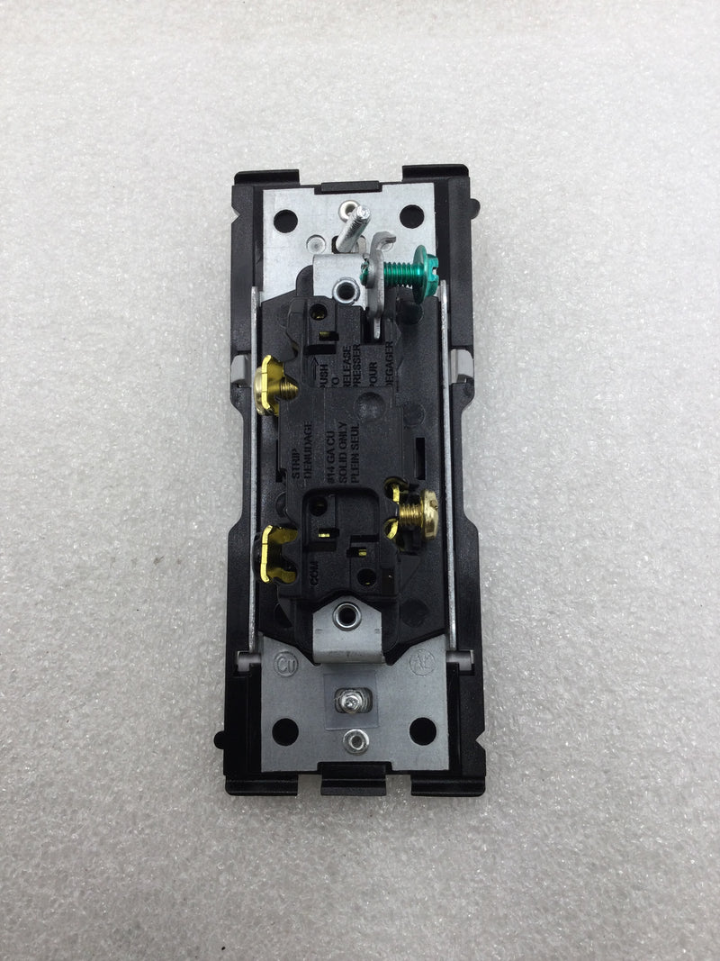 Leviton RE153-PG Renu Style 15 Amp 120/277 VAC 3 Way Decora Light Switch in Gray