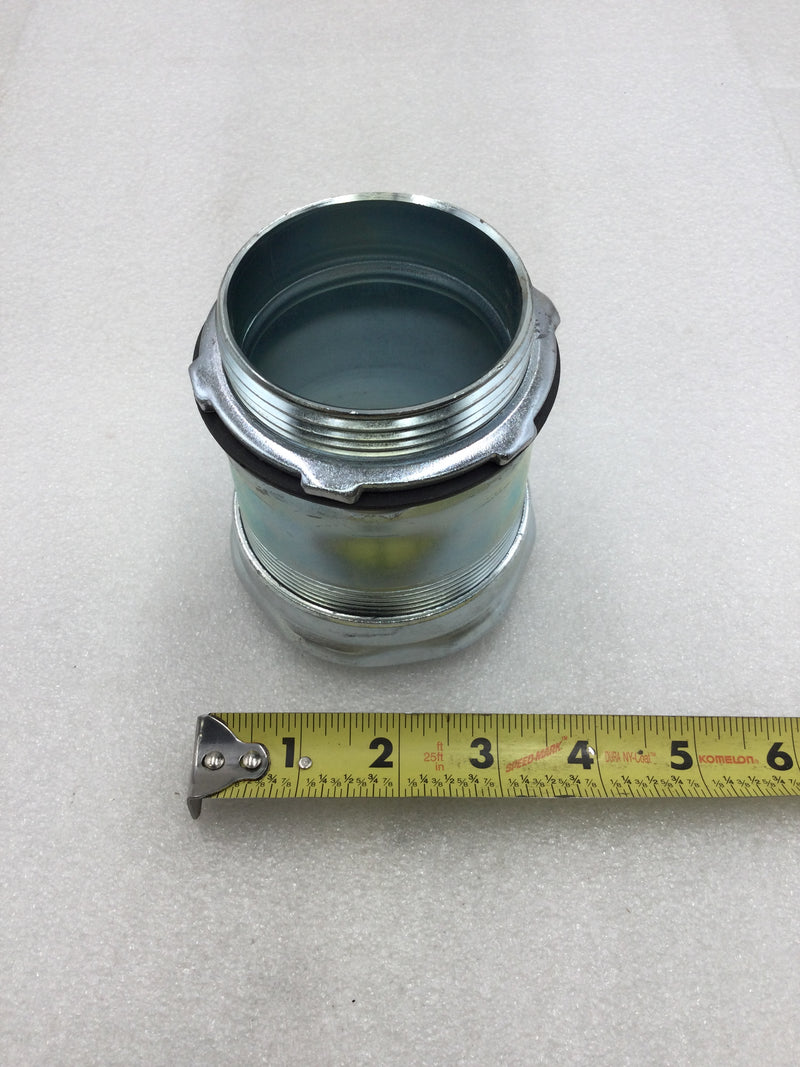 Bridgeport 265-SRT 2-1/2" Steel EMT Concrete/Rain Tight Compression Connector
