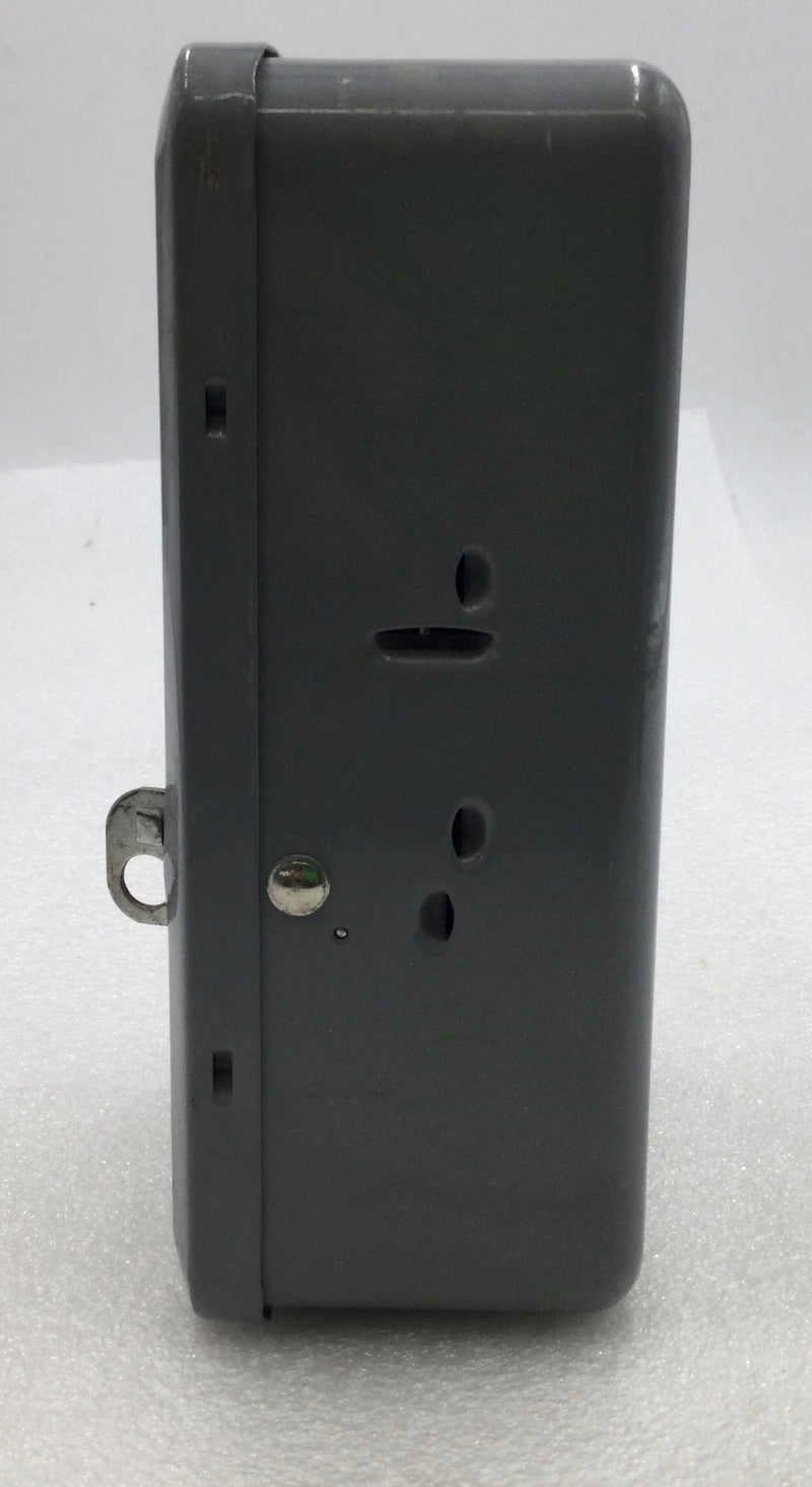 Intermatic T101 40 Amp 1 Pole 240V 24-Hour Dial-time Switch -Used