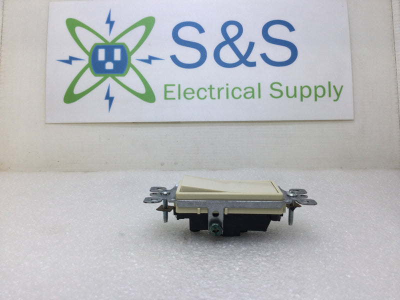 Leviton 5601-2I Decora Style Single Pole Rocker Switch in Ivory 15 Amp 125 VAC (Box of 10)