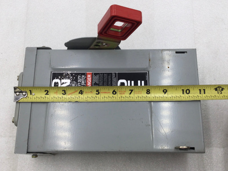 GE TH3221R 30 Amp 3-Phase 240V Heavy-Duty Safety-Switch -Used