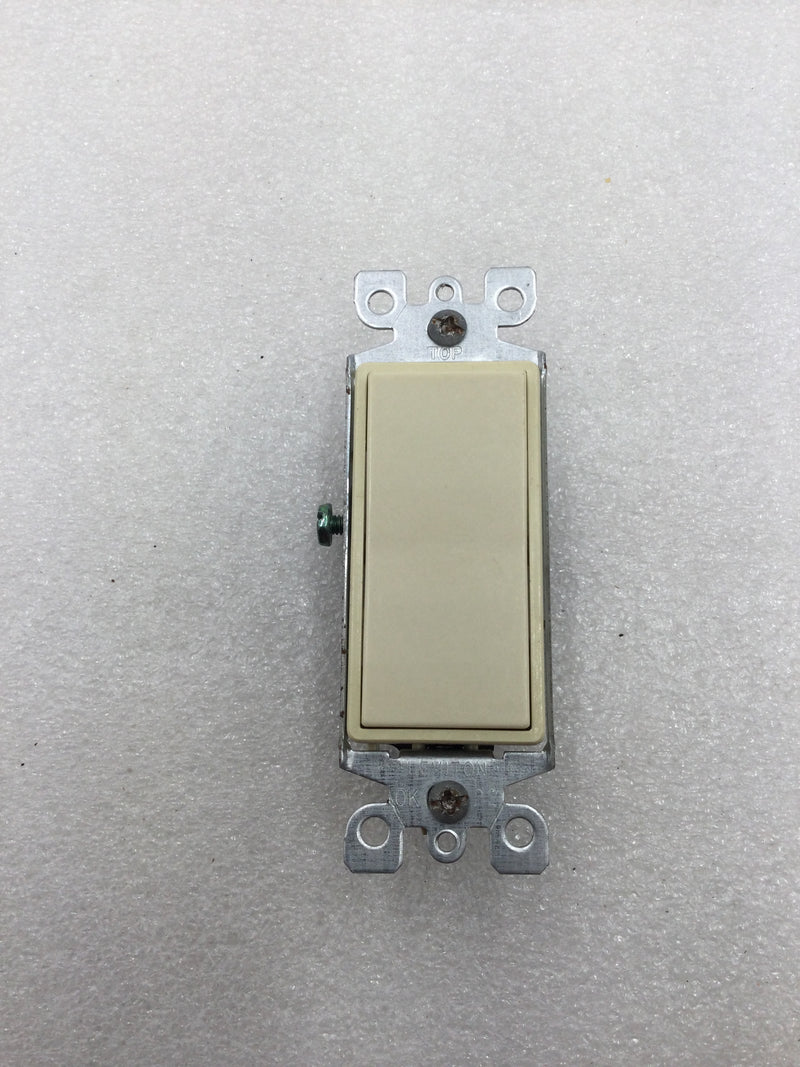 Leviton 5603-2I Decora Style 3-Way Rocker Switch in Ivory 15 Amp 125 VAC (Box of 6)