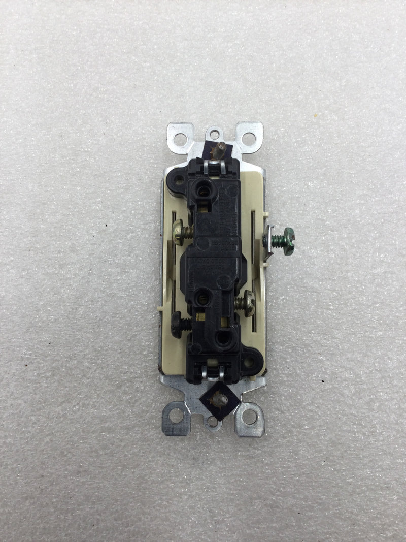 Leviton 5603-2I Decora Style 3-Way Rocker Switch in Ivory 15 Amp 125 VAC (Box of 6)