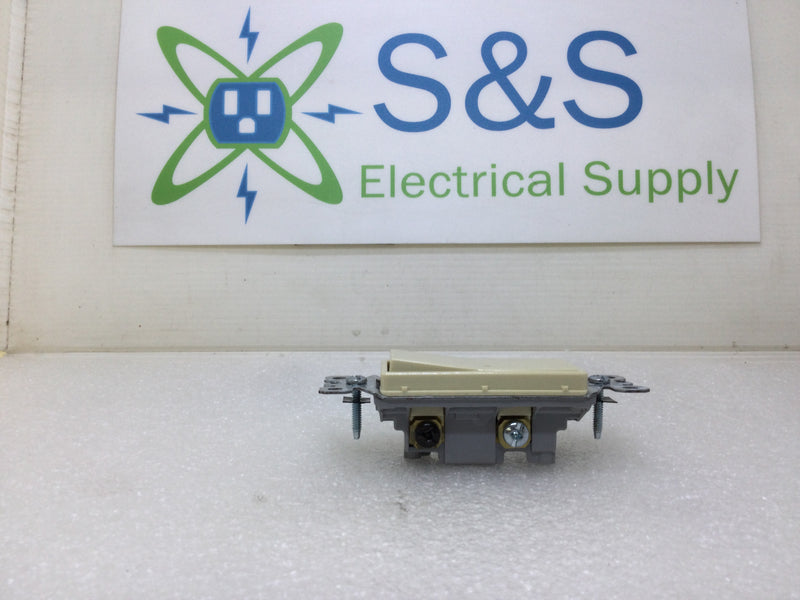 Pass & Seymour TradeMaster TM873-I Decora Style 3-Way Rocker Switch in Ivory (Box of 10)