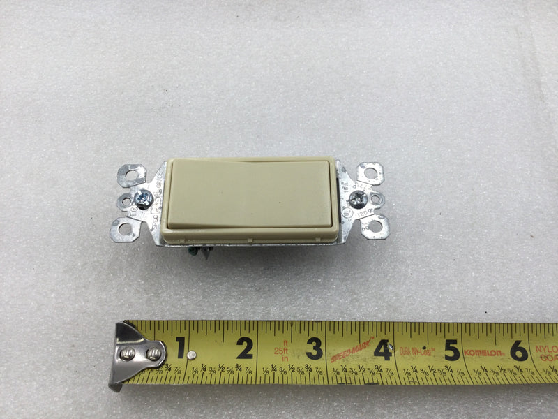 Pass & Seymour TradeMaster TM873-I Decora Style 3-Way Rocker Switch in Ivory (Box of 10)