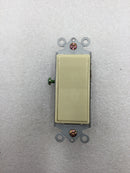 Preferred Industries WH4200-IVORY Decora Style 3-Way Rocker Switch in Ivory (Box of 10)