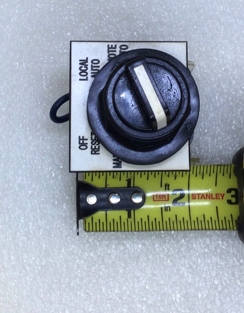 Allen-Bradley 800H-NR2KF4 600 V Series F Selector Switch