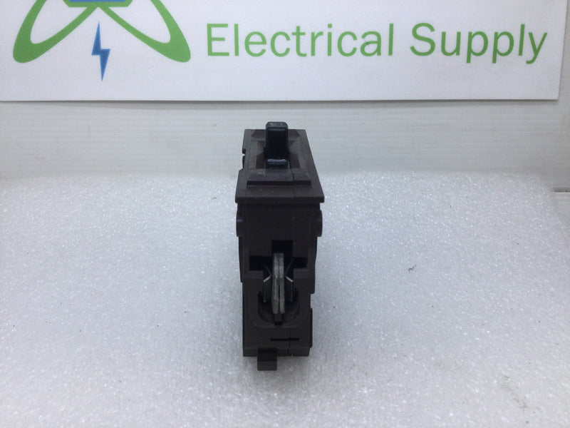 Wadsworth A15NI 15 Amp 1 Pole Plastic Foot Type A 120v Circuit Breaker
