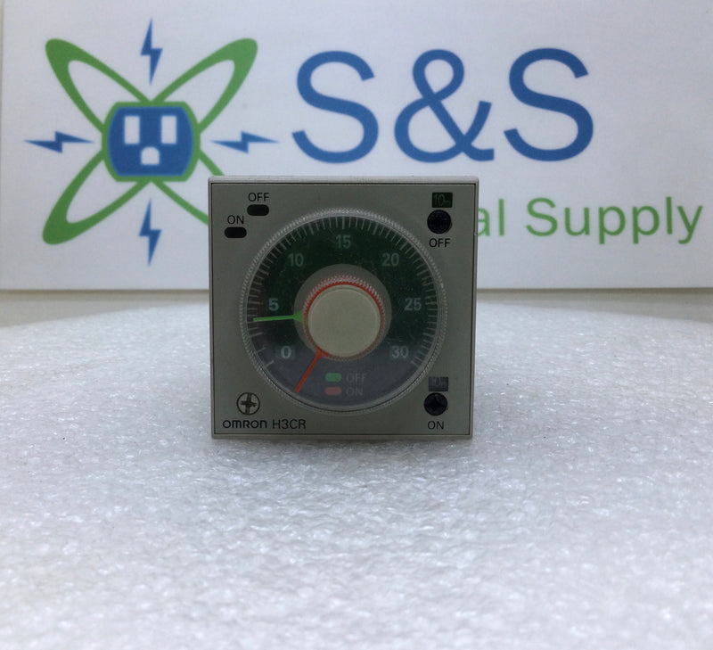 Omron H3CR-F8-300 50/60Hz 240V Timer