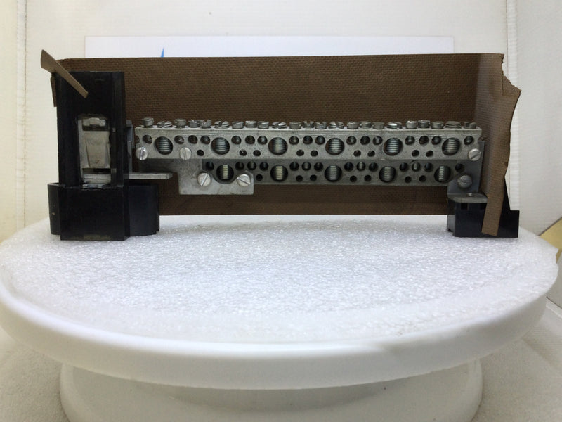 Crouse Hinds 42 Position Double Stacked Neutral/Isolated Grounding Bar