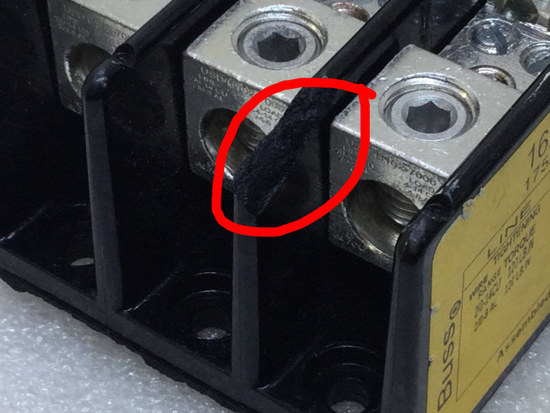 Bussmann 16220-3 175 Amp 3-Pole 600V Line/Load -Cosmetic Flaw