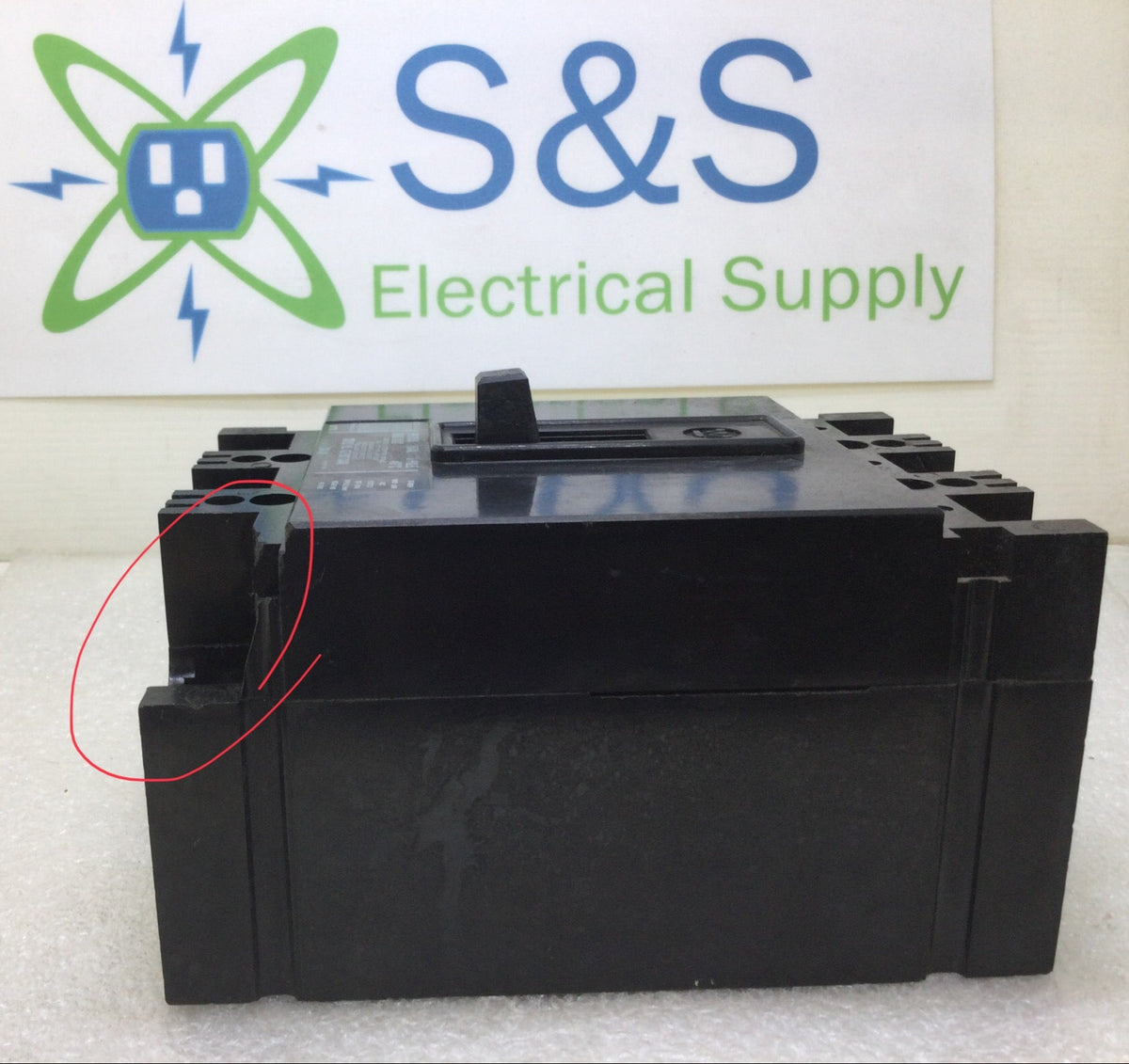 QR23B125 SIEMENS Circuit Breaker 125A 125 Amp 3 Pole 240 VAC NEW IN BOX