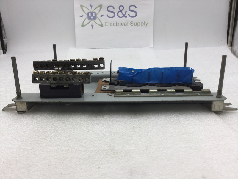 ITE EQ12MB/WEQ12MB 6 Space/12 Circuit 125 Amp 120/240V Panel Guts Only 8" X 12"