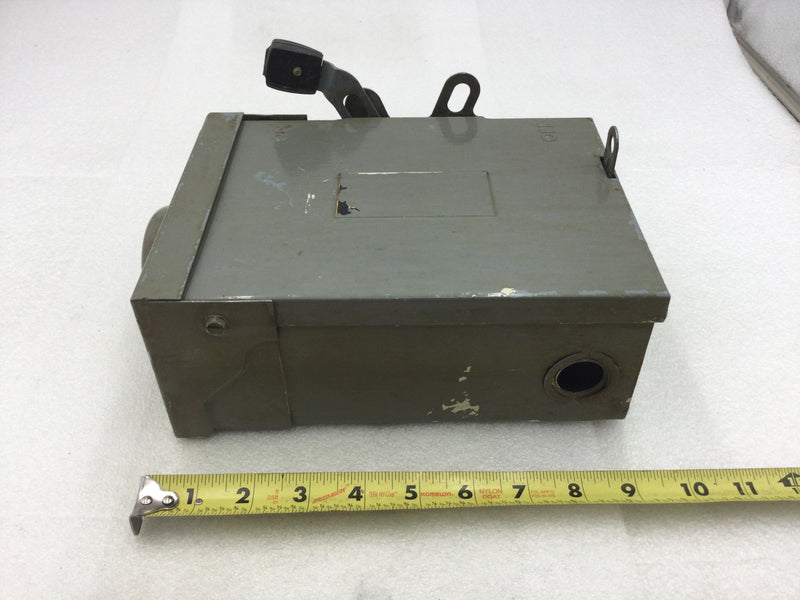 Square D D321NRB Outdoor 30 Amp 240 VAC 3 Pole Fusible Safety Switch Nema 3R Enclosure 6.5" X 9"