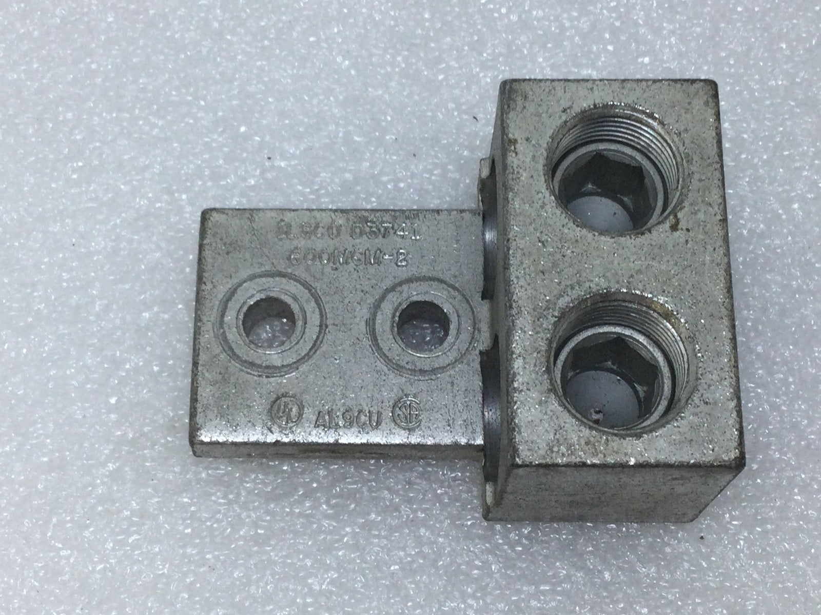 Ilsco D3741 600MCM2 AL9CU Lug Aluminum Terminal Lug