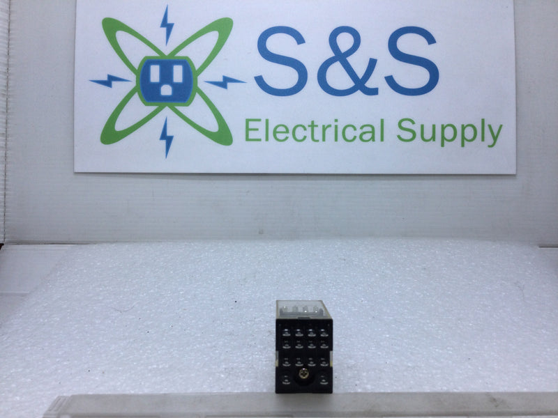 Omron MY4Z Coil base Square Base Plug In Relay 14-Blades 110-120VAC Coil