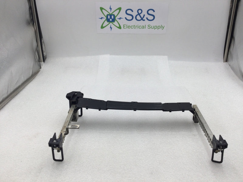 Eaton/Classified CB153030 Isolated Ground and Neutral Bar Assembly