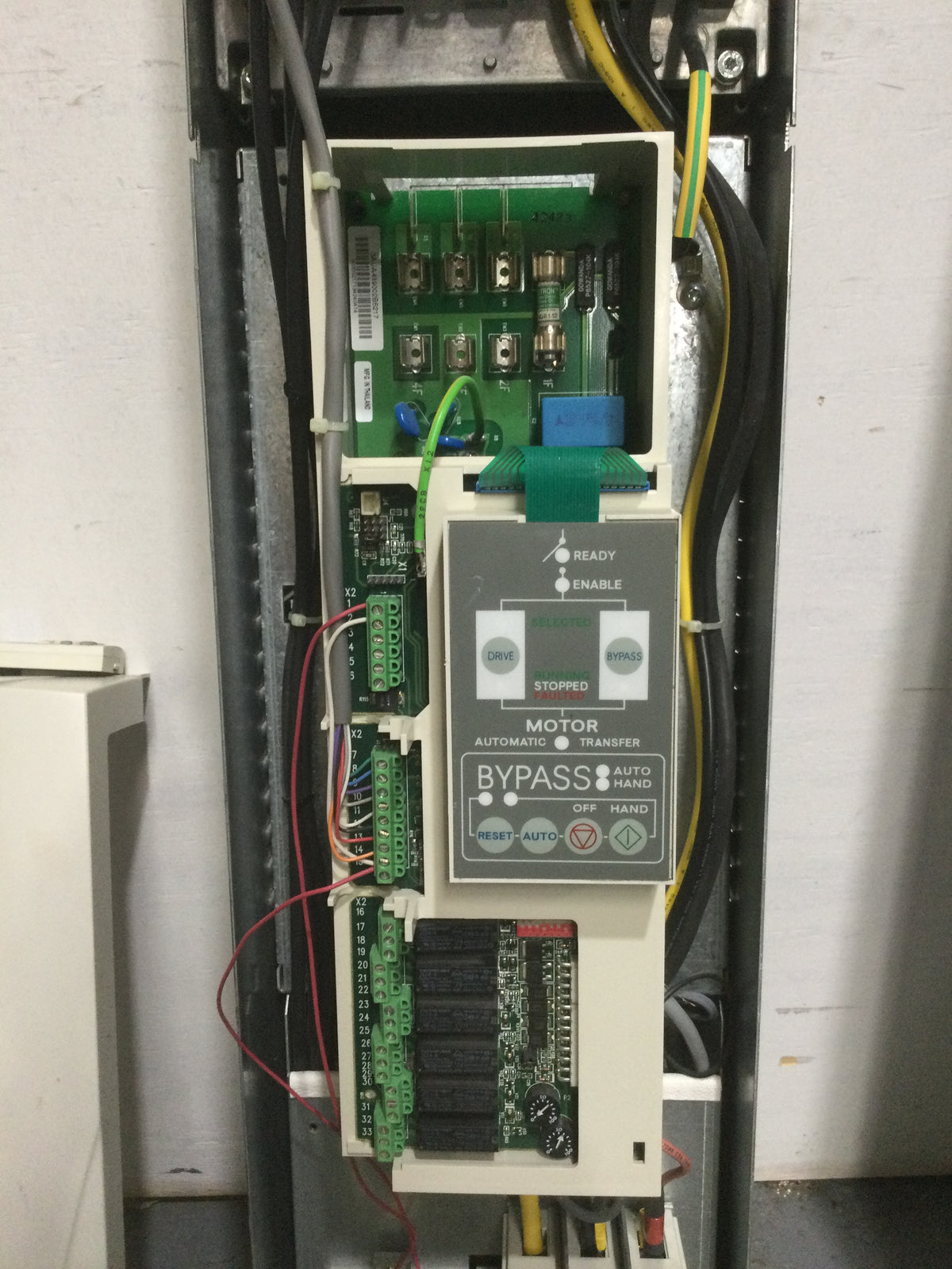 ABB ACH550-VC-044A-4 HVAC Driver 3 PH 48-63HZ 380-480 VAC 44 Amp 57