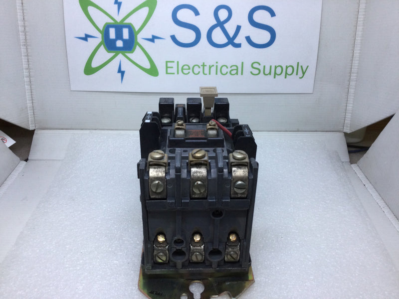 Allen-Bradley 509-BOD Starter NEMA Size 1/Includes 592-BOW16 Overload Relay Series A NEMA A600 Continuous Amp 27 Max 600 Amp Max Auxiliary Contact 592-2 Size 0-4 Ser. B 600VAC Max.