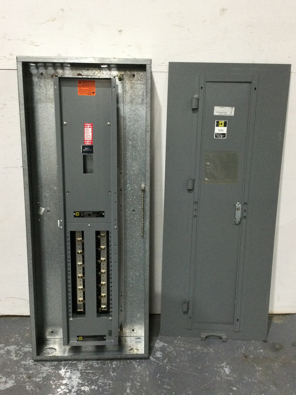 Square D NQOD442L225 225 Amp 3 Phase 4 Wire Series E2 Panelboard 50