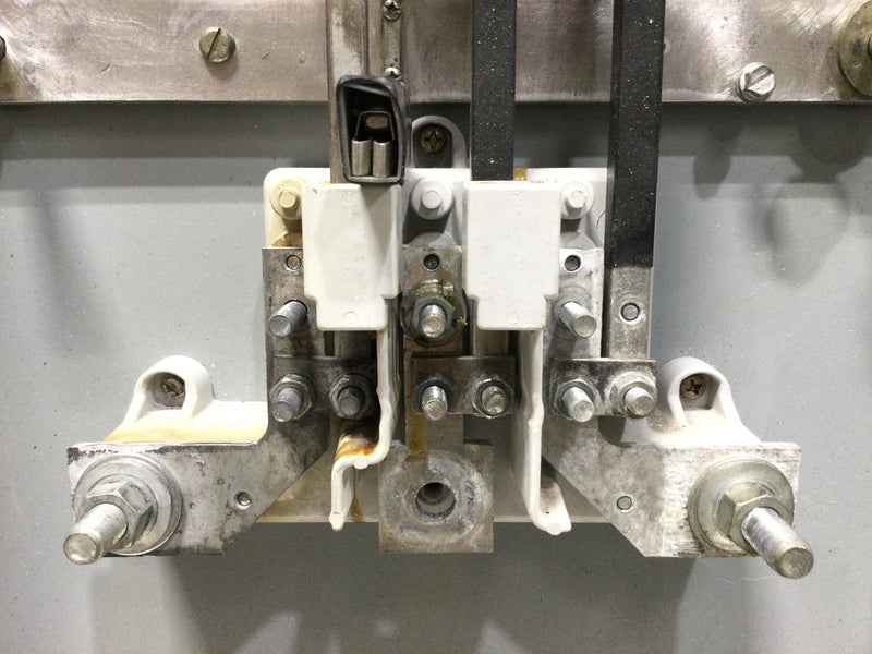 Milbank 4667-9504 600 Amp 480 Amp Continuous 3 Phase Type 3R 7 Terminal Meter Fitting Nema 3R Enclosure U4667-XT-9504