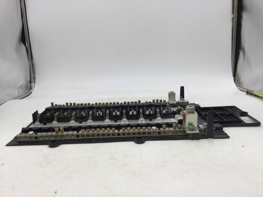 Eaton 16 Space 32 Circuit 200 Amp MLO Panel Guts Only 9" x 19"