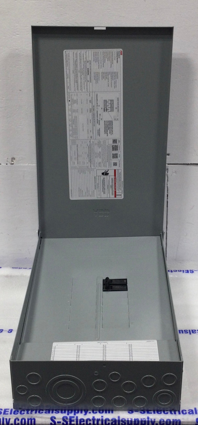 ABB TMQ1212RPA 125 Amp 12 Space/24 Circuit 1PH 3W 120/240V Load Center