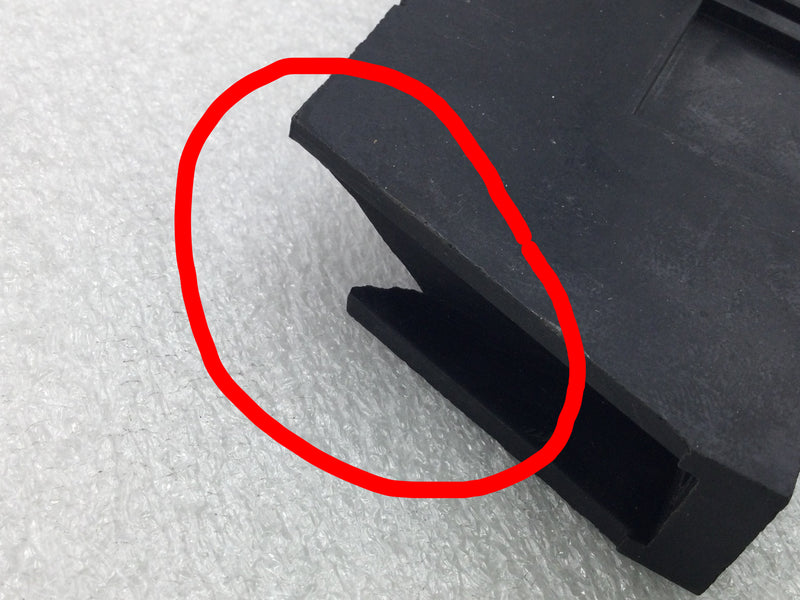 ITE 11 Position 6-14 AWG Neutral/Isolated Grounding Bar 5 1/4" x 2 1/8"