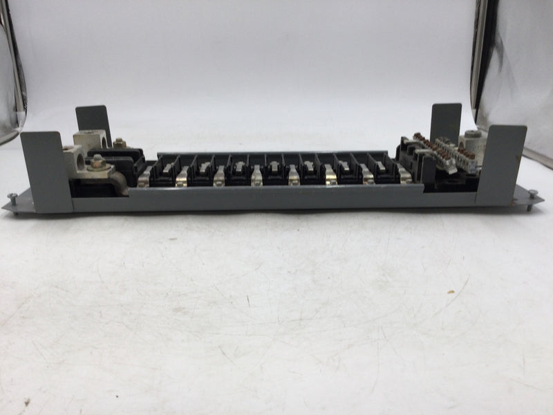 Square D QON30H-1 120/240v 150A Panelboard Guts Series E6 6" x 21"