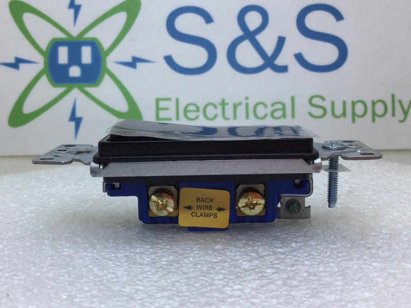 Cooper 7501BK-BOX 15 Amp Single Pole 120/277V Switch w/ Ground - Black