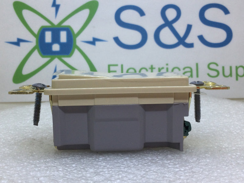 Cooper 7621V-BOX 20 Amp 120/277V Single Pole Switch w/ Ground