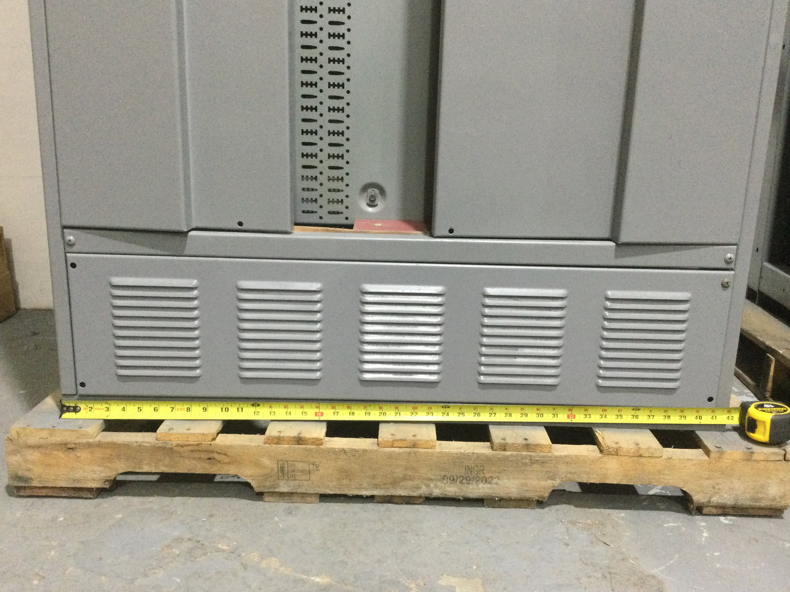 Square D 42-04398-1 2000 Amp MLO 277/480V 3 Phase 4 Wire I-line Switch